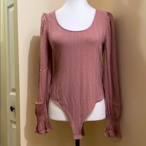 𝅺new Banana Republic Blush Pink Long Sleeve Bodysuit US M - Picture 1 of 6